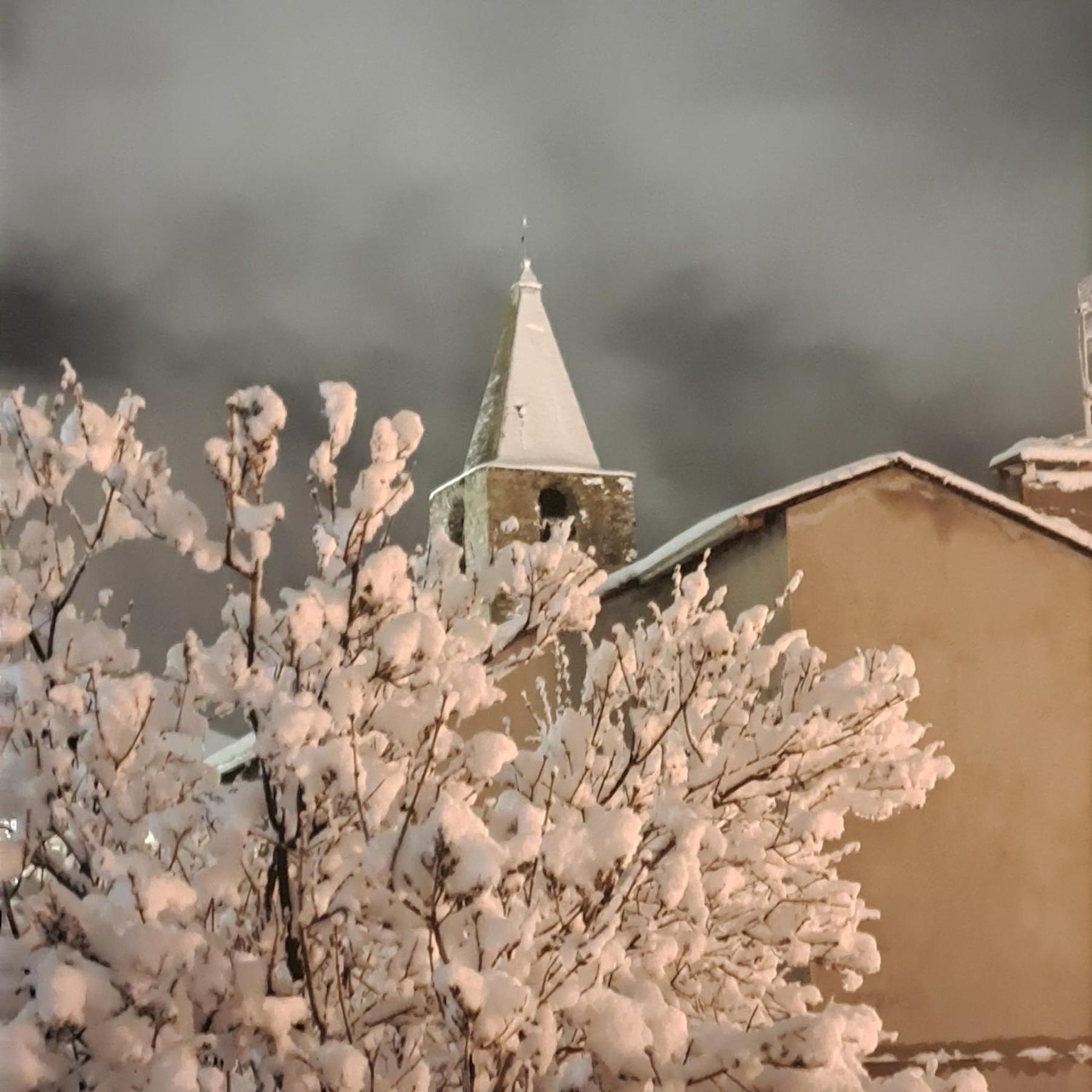 Le Grenier Des Moineaux Font-Romeu-Odeillo-Via Exterior foto